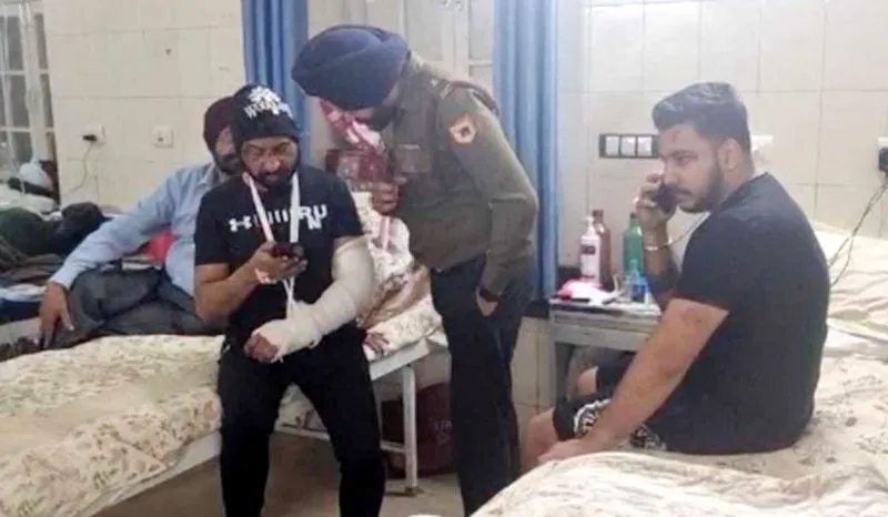 Colonel Bath assault case: ਕਰਨਲ ਬਾਠ ਮਾਮਲਾ: ਐੱਫਆਈਆਰ ਵਿਚ ਦੇਰੀ ਸਬੰਧੀ ਦਿੱਤੇ ਜਵਾਬ ਬਾਰੇ ਹਾਈਕੋਰਟ ਨੇ ਪੰਜਾਬ ਪੁਲੀਸ ਨੂੰ ਘੇਰਿਆ